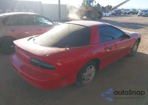 1998 Chevrolet Camaro z USA, uszkodzony, nr VIN 2G1FP22KXW2131663